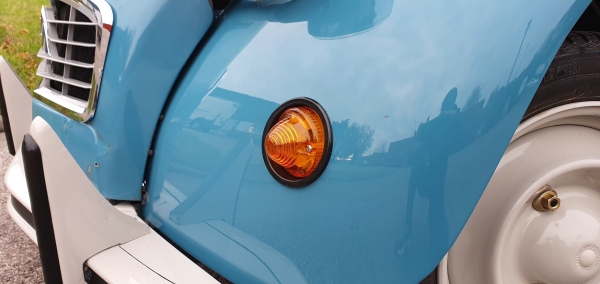 Blinker vorne links (komplett inkl. Halterung & Fassung), 2CV / AK